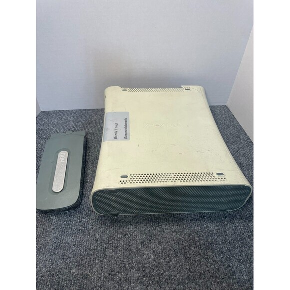 Microsoft Xbox 360 HDMI Console For Parts or Repair - Picture 14 of 14